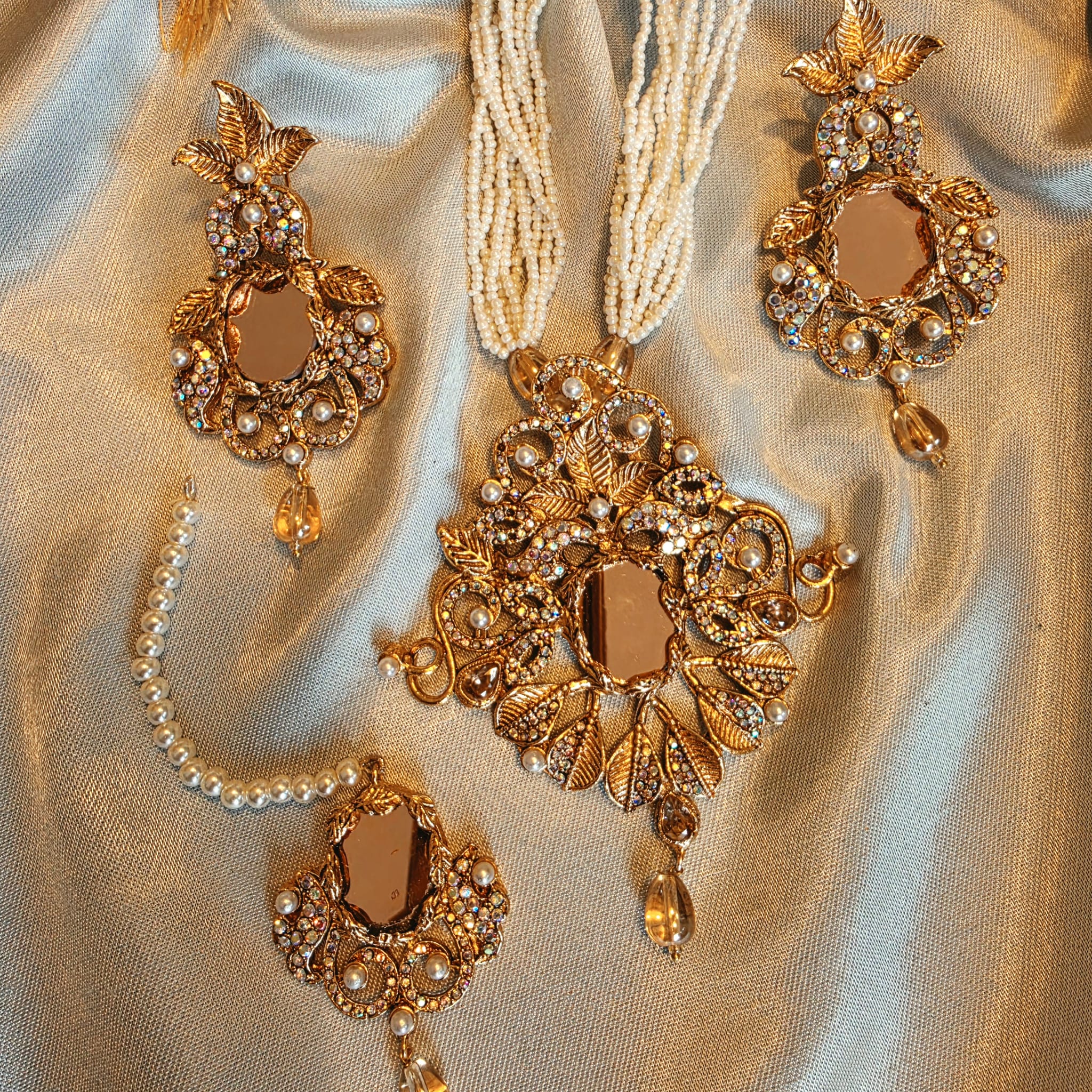 Champagne and Gold Gulzaar