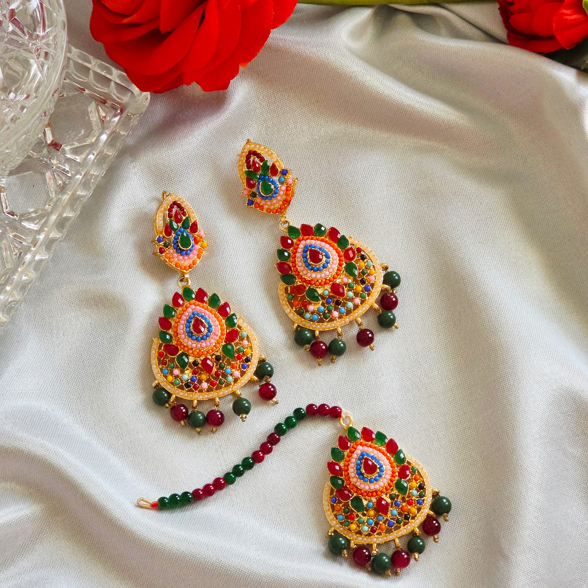 Emerald Green and Red Ehsaas