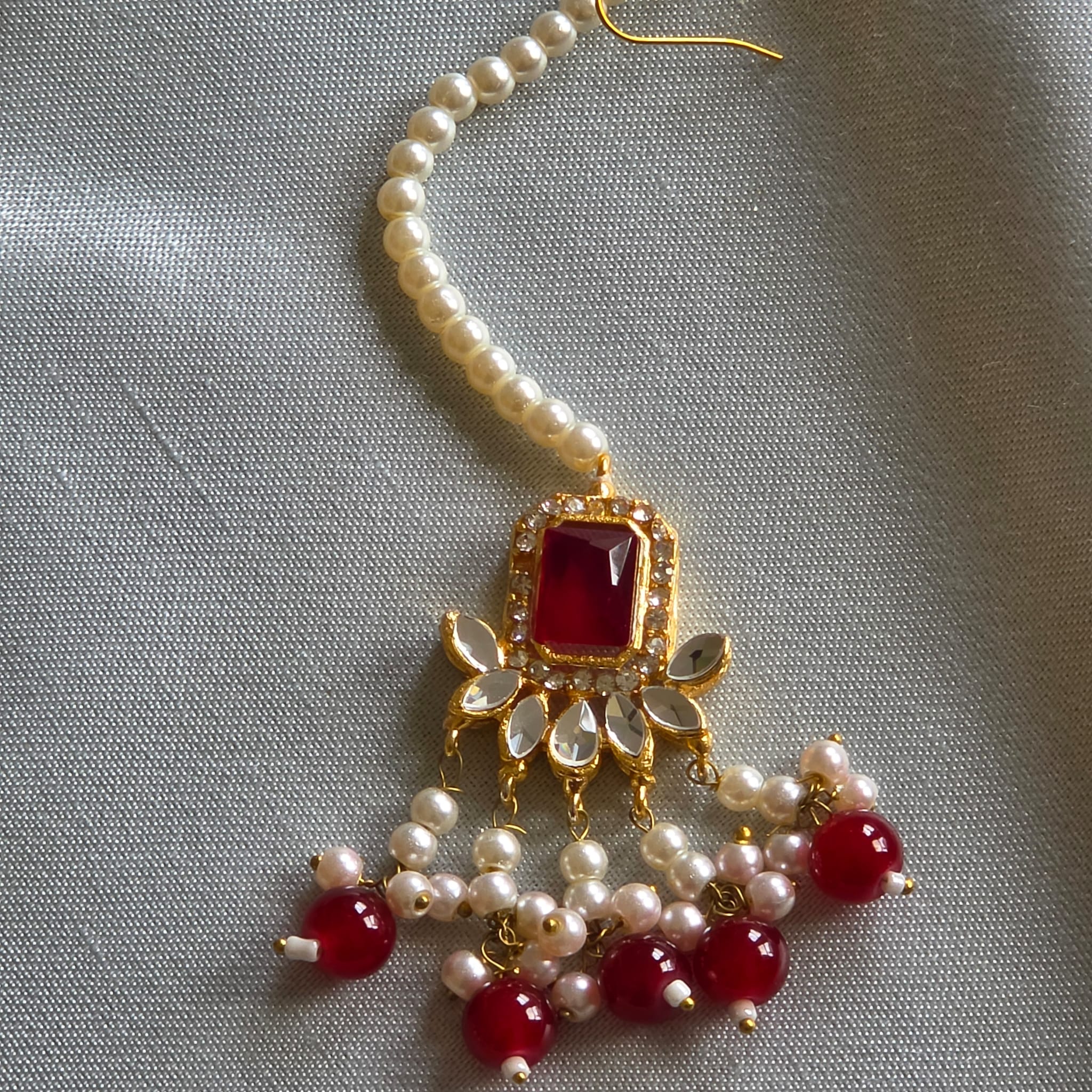 Red Kundan