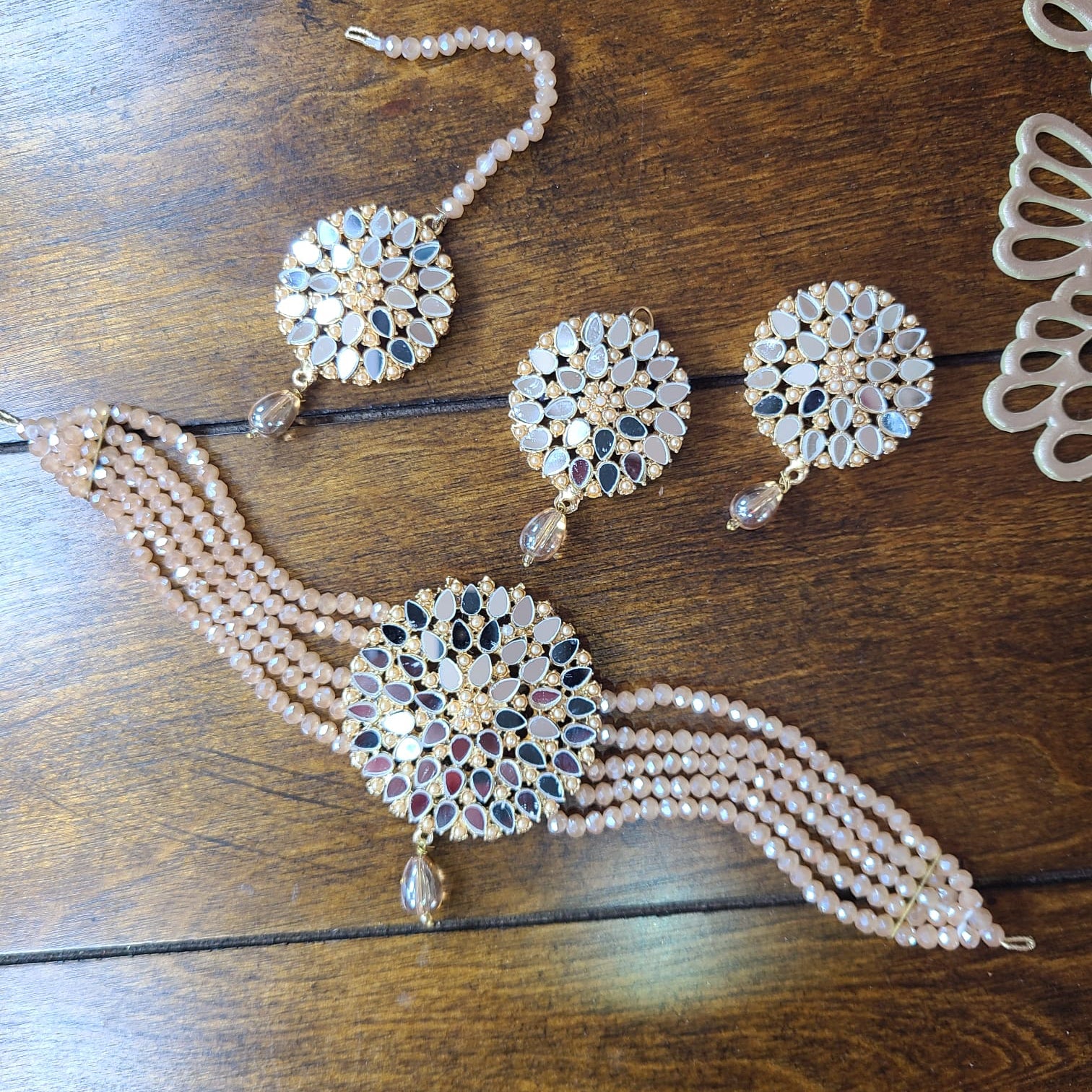 Champagne Zahra - Choker Set