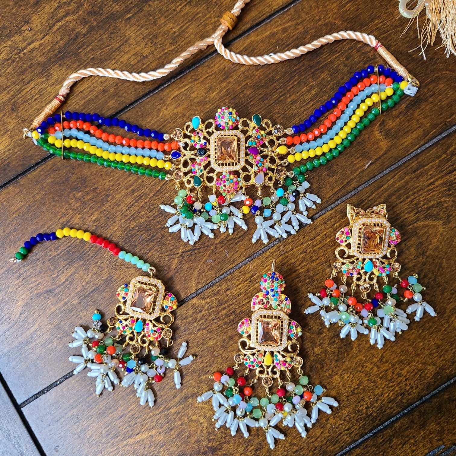 Multicolor Rani - Choker Set